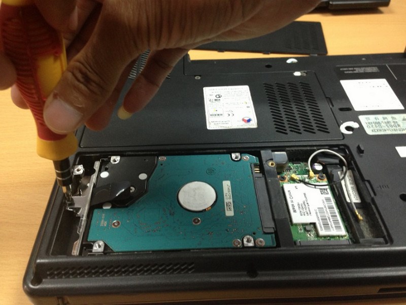 thay sua o cung laptop da nang